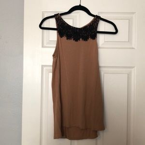 Tank top with lace
